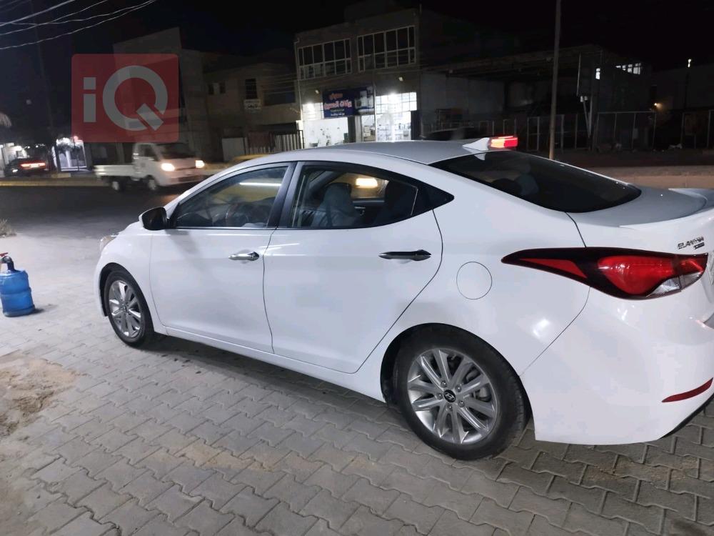 هیوندای ئەلەنترا